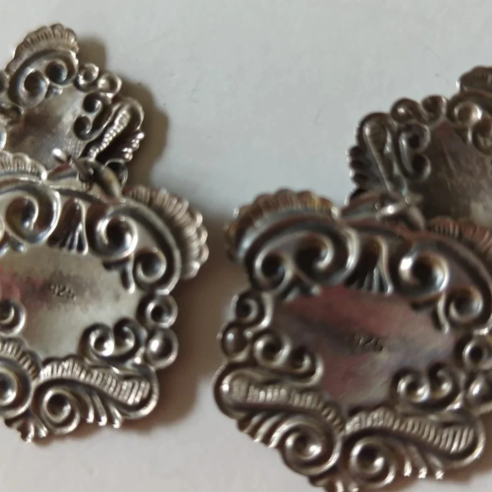 Vintage Sterling Silver Etruscan Earrings - Picture 5 of 6